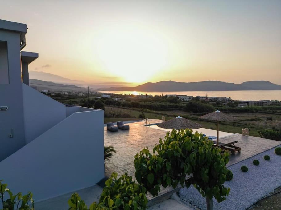 Blue Harmony Villa Dhramia Bagian luar foto