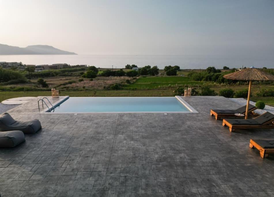 Blue Harmony Villa Dhramia Bagian luar foto