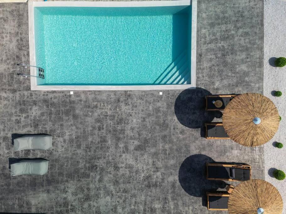 Blue Harmony Villa Dhramia Bagian luar foto