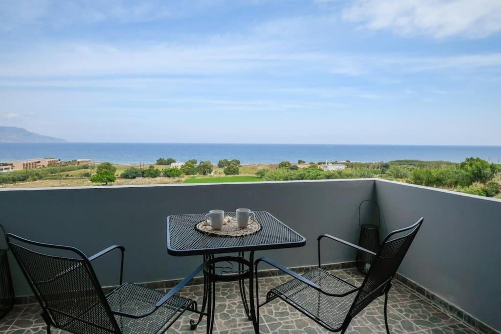 Blue Harmony Villa Dhramia Bagian luar foto