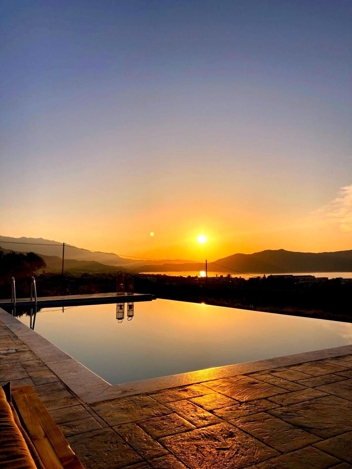 Blue Harmony Villa Dhramia Bagian luar foto