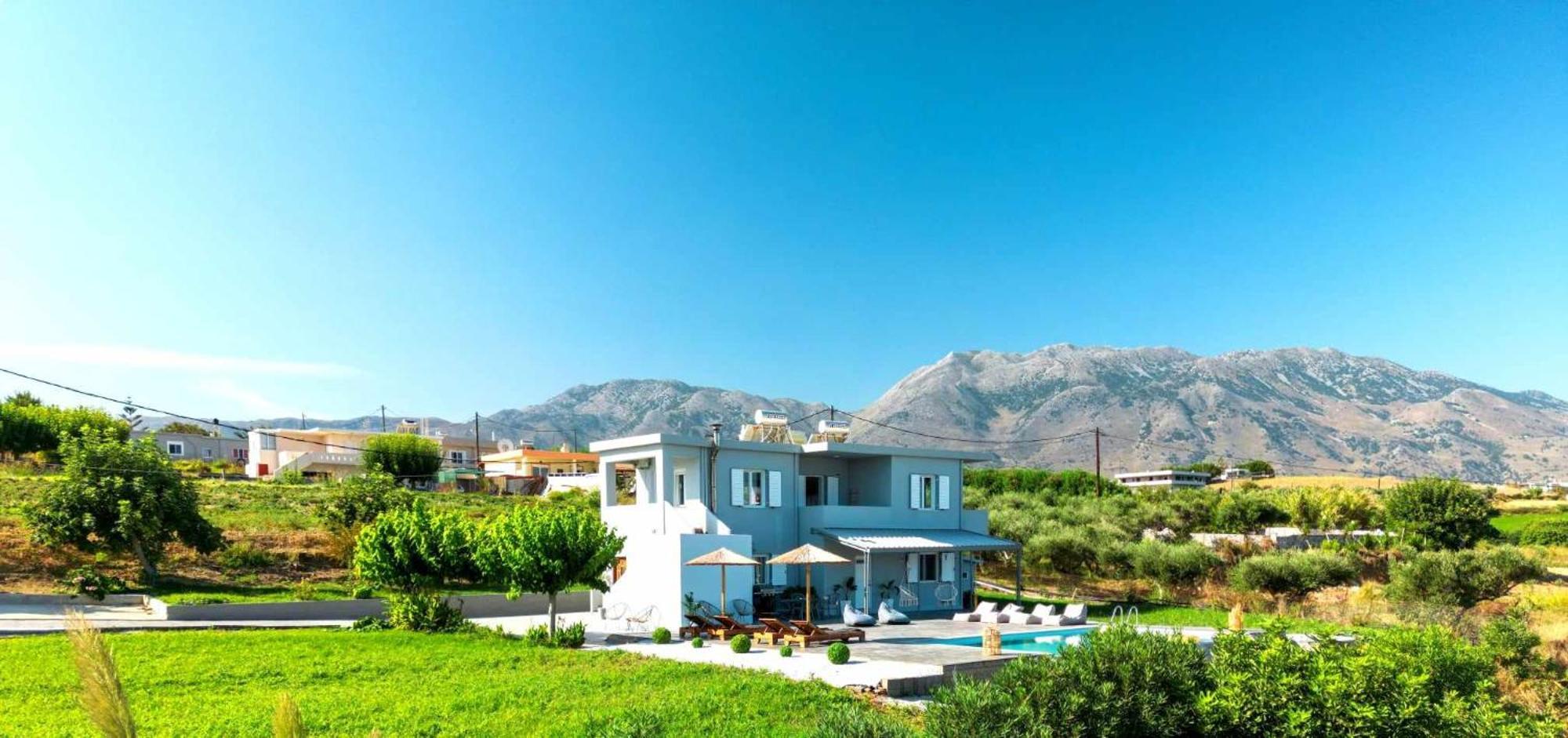 Blue Harmony Villa Dhramia Bagian luar foto