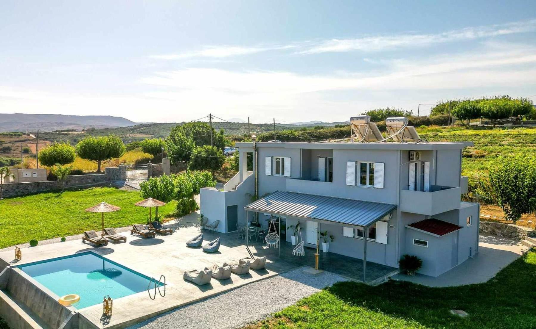 Blue Harmony Villa Dhramia Bagian luar foto